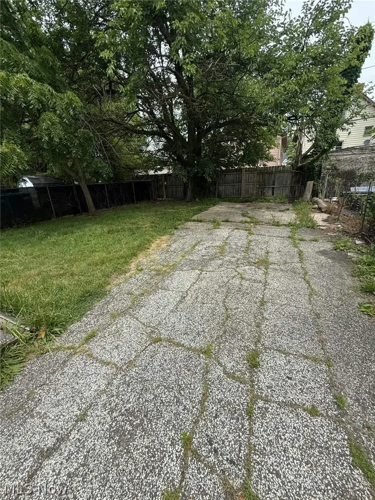 1485 E 172nd Street, Cleveland, OH 44110 - #2