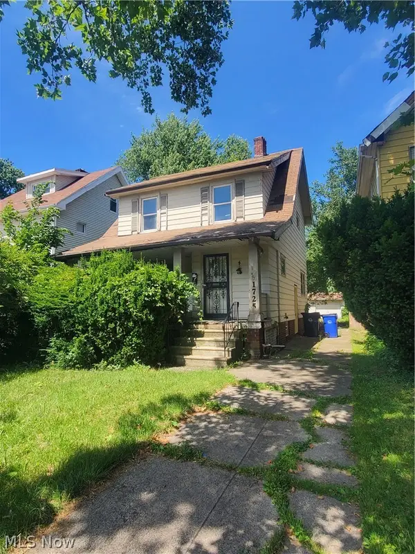 1725 Wickford Road, Cleveland, OH 44112