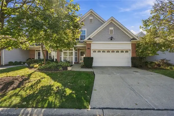 210 Rosebury Court, Mayfield Heights, OH 44124