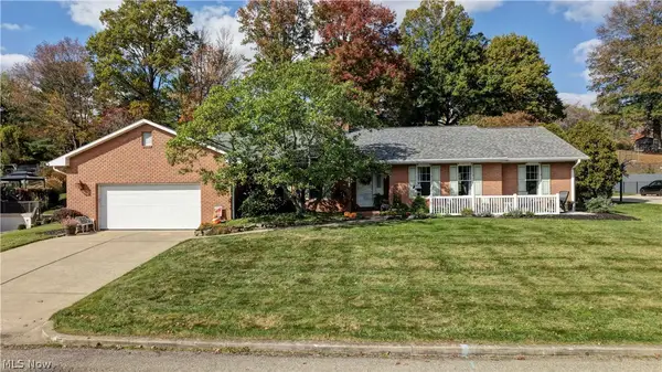 1242 Lakeview Nw Road, New Philadelphia, OH 44663