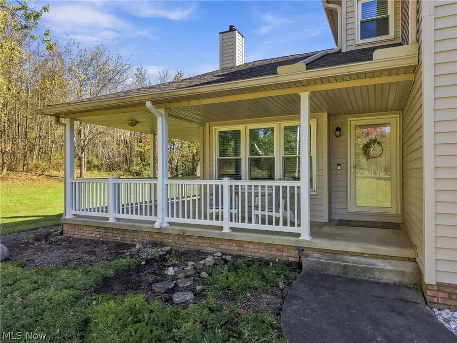6900 Atlantic Ne Boulevard, Louisville, OH 44641 - #3