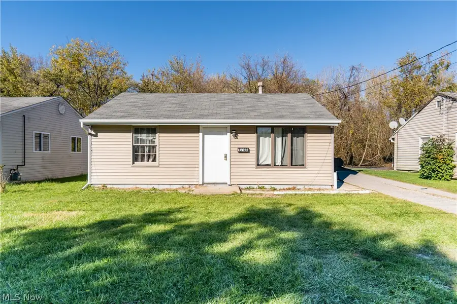 1744 Victoria Sw Street, Warren, OH 44485 - #2