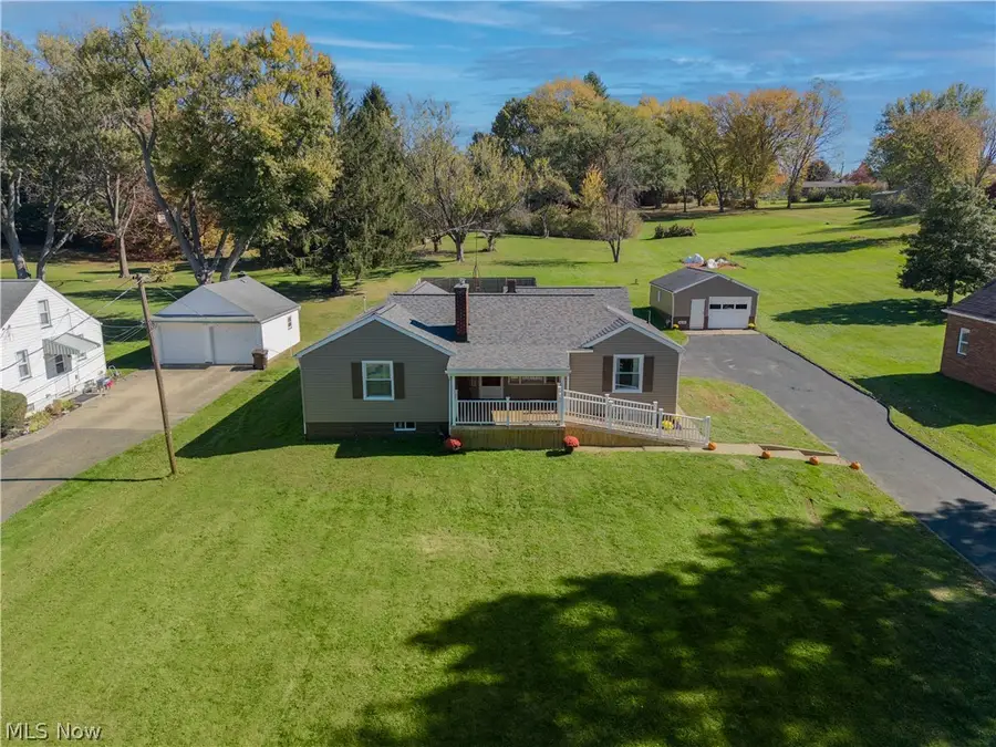 4074 Harbrook Sw Street, Navarre, OH 44662 - #3