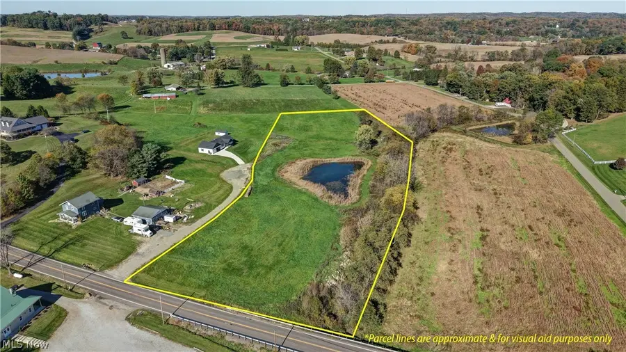 4135 State Route 516 Nw, Dover, OH 44622 - #2