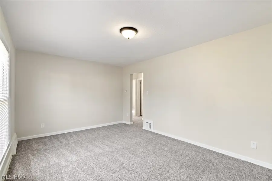 1332 Greenwood Avenue, Akron, OH 44320 - #3