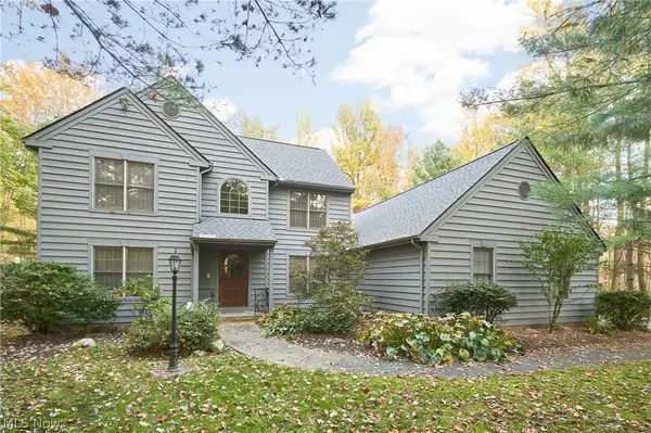 11750 Derbyshire Lane, Auburn, OH 44023
