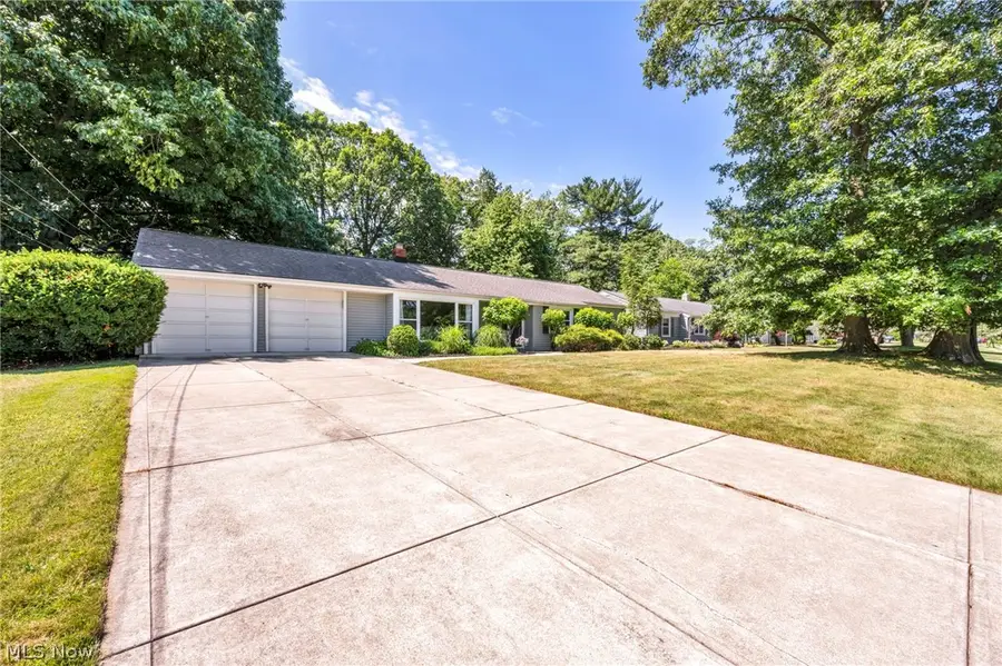 23111 Lincolnshire Drive, Bay Village, OH 44140 - #2