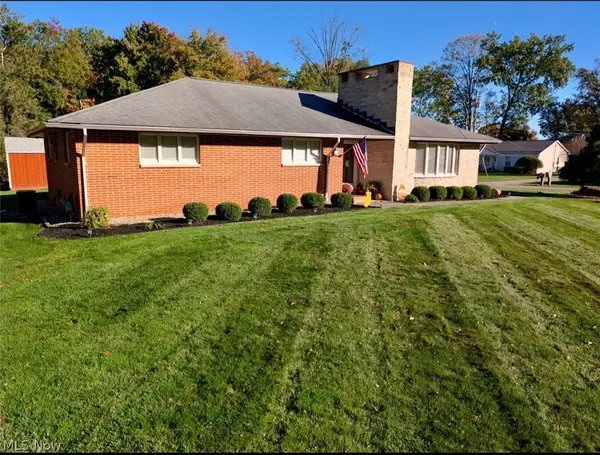 2788 Hoffman Ne Circle, Warren, OH 44483