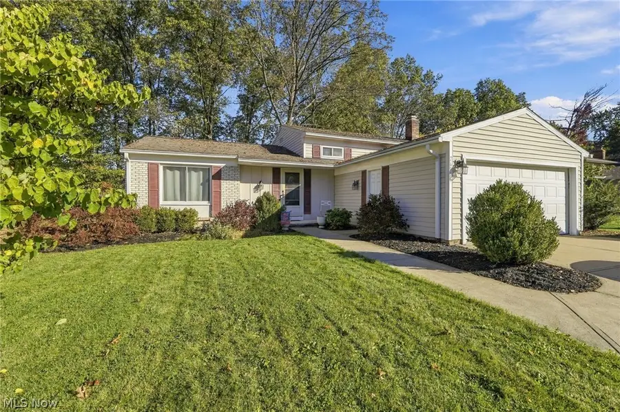 26956 Oxford Park Lane, Olmsted, OH 44138 - #2