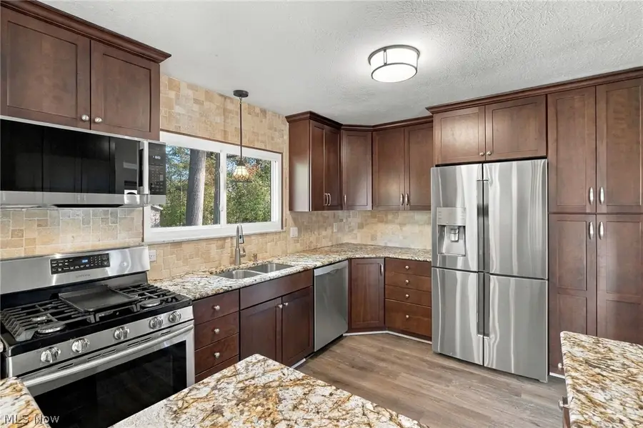 26956 Oxford Park Lane, Olmsted, OH 44138 - #3