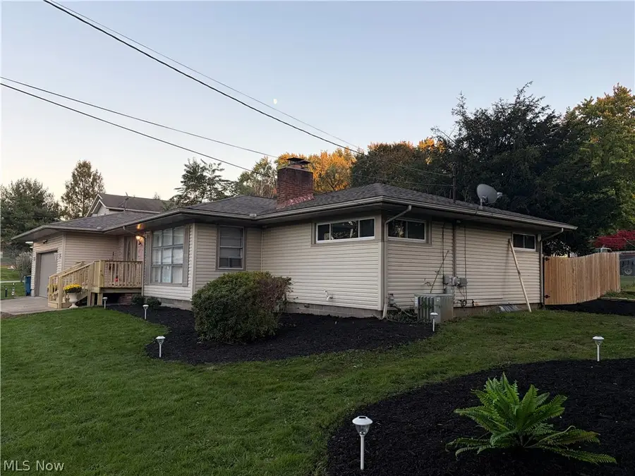 10 E Wellock Drive, Akron, OH 44319 - #2