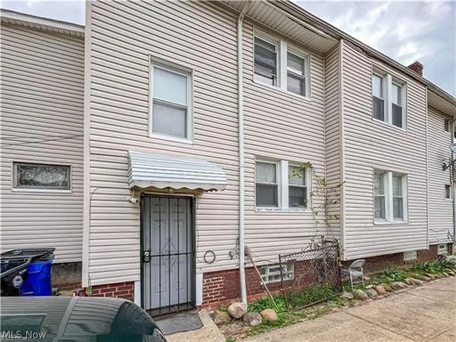 3876 E 143rd Street, Cleveland, OH 44128 - #3