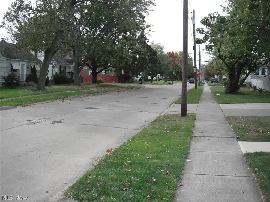 1382 Madison Avenue, Lorain, OH 44053 - #2