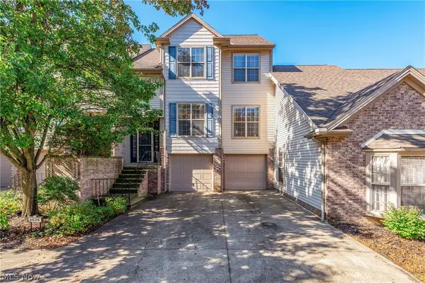 6626 Fox Hollow Court, Middleburg Heights, OH 44130
