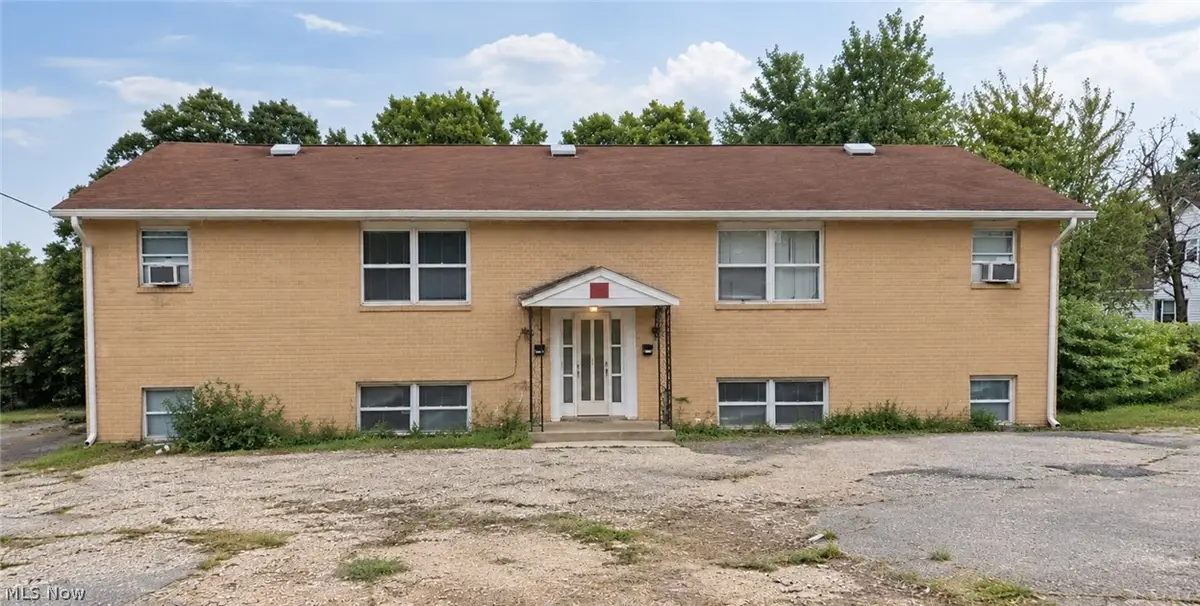 839 E Indianola Avenue, Youngstown, OH 44502 - #1