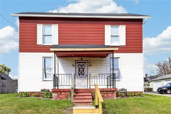 204 W Clark Street, East Palestine, OH 44413