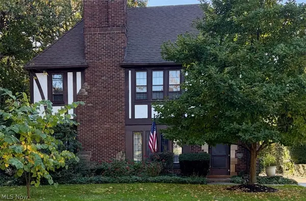 3110 Warrington Road, Shaker Heights, OH 44120