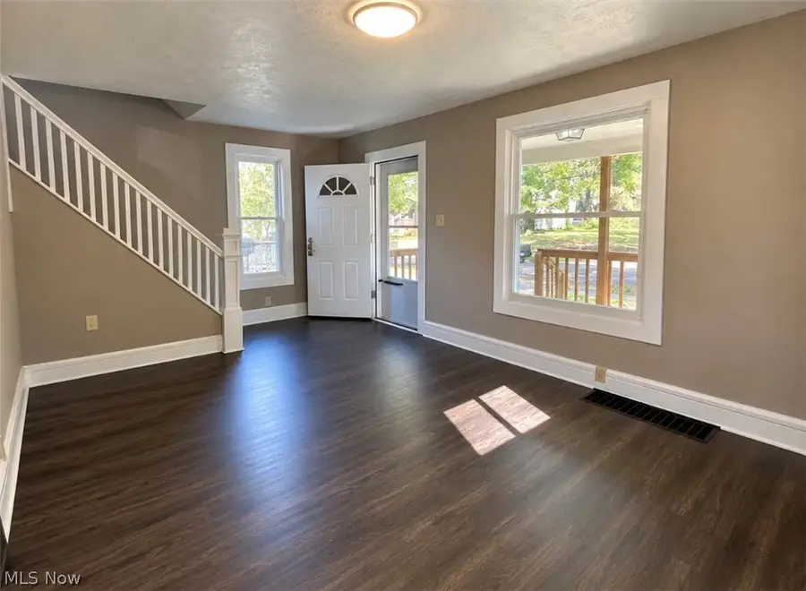 360 Noah Avenue, Akron, OH 44320 - #2