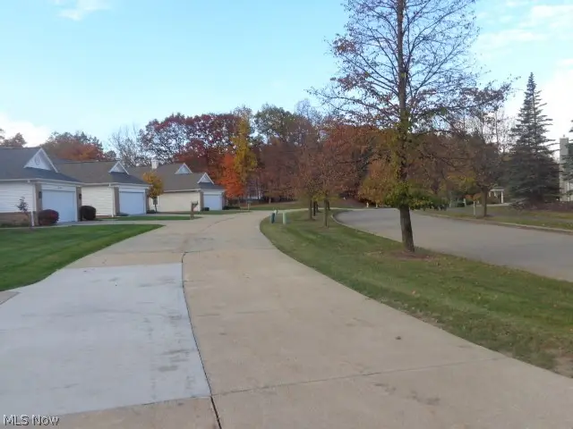 7855 Arbor Park Drive, Parma, OH 44134 - #3