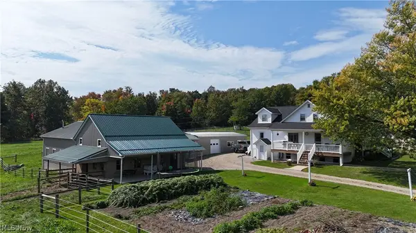 5307 Kinsman Rd, Middlefield, OH 44062