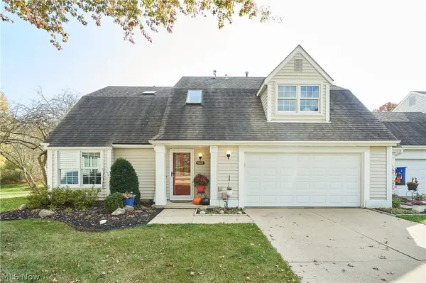 9607 E Idlewood Drive, Twinsburg, OH 44087