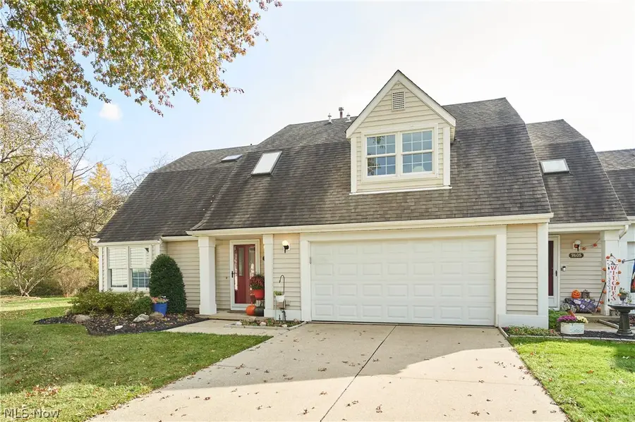 9607 E Idlewood Drive, Twinsburg, OH 44087 - #2