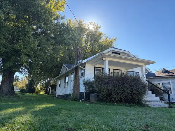 704 Warwick Avenue, Zanesville, OH 43701