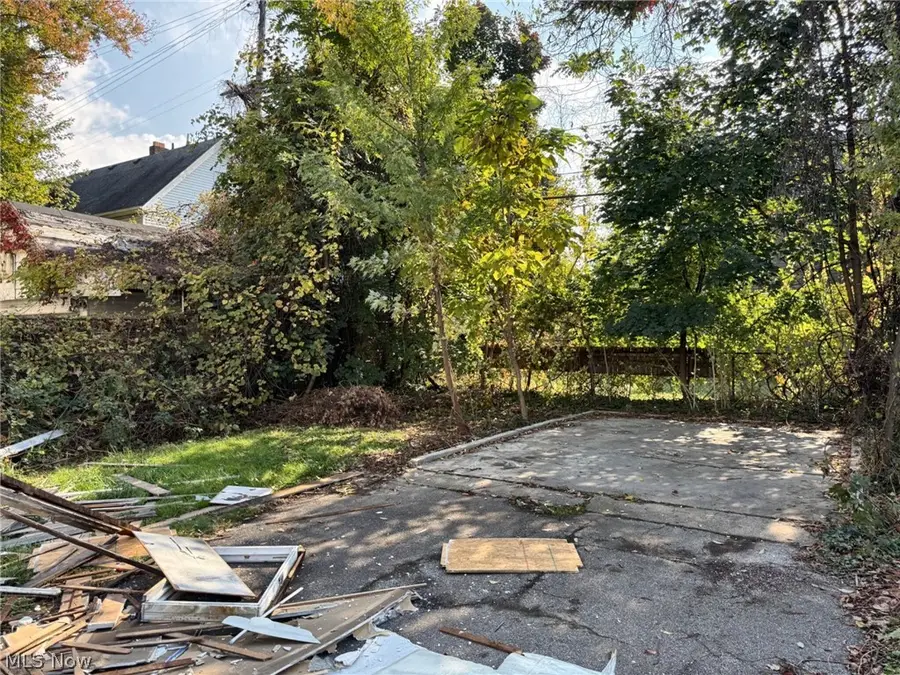 12506 Locke Avenue, Cleveland, OH 44108 - #3