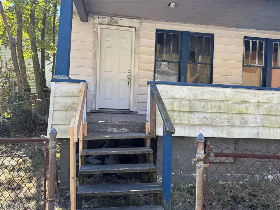 1232 Sinclair, Steubenville, OH 43952 - #3