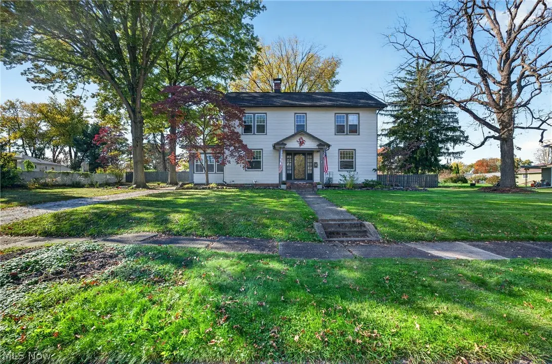 445 19th Nw Street, Massillon, OH 44647 - #1