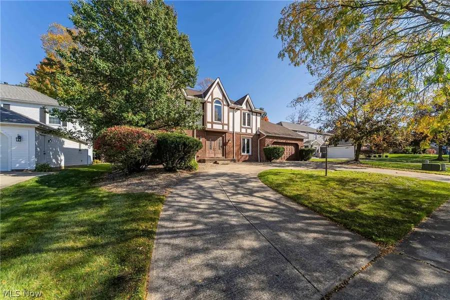 18903 Heritage Trail, Strongsville, OH 44136 - #3