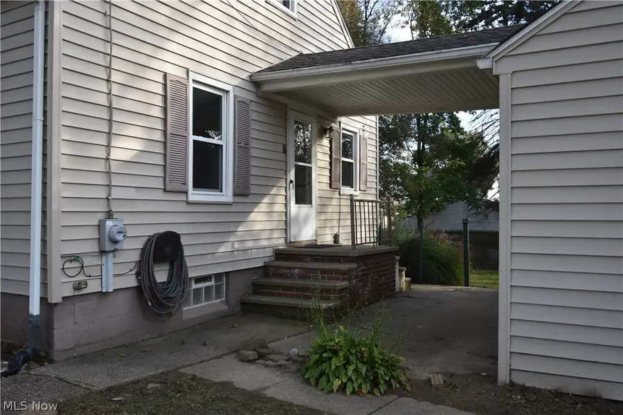 950 Reed Avenue, Akron, OH 44306 - #2