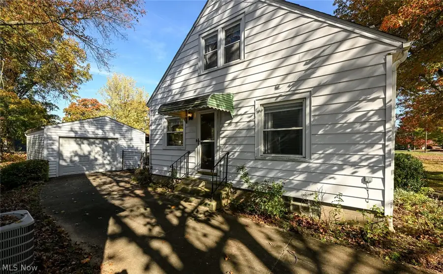 367 Lincoln Avenue, Cuyahoga Falls, OH 44221 - #3