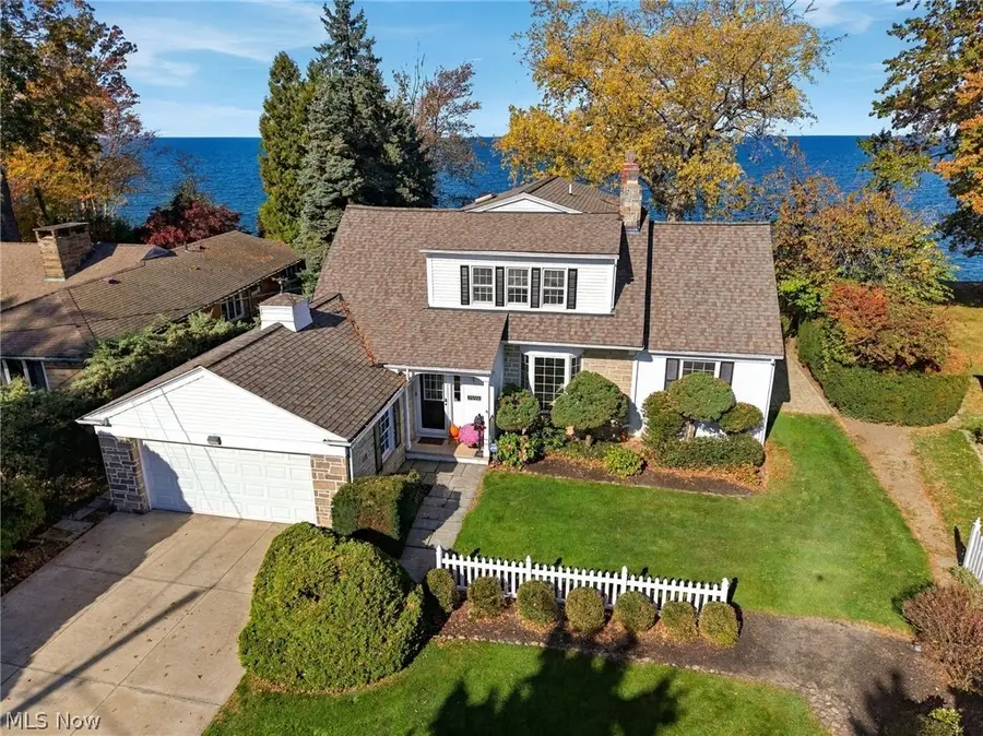 25551 Edgecliff Drive, Euclid, OH 44132 - #2
