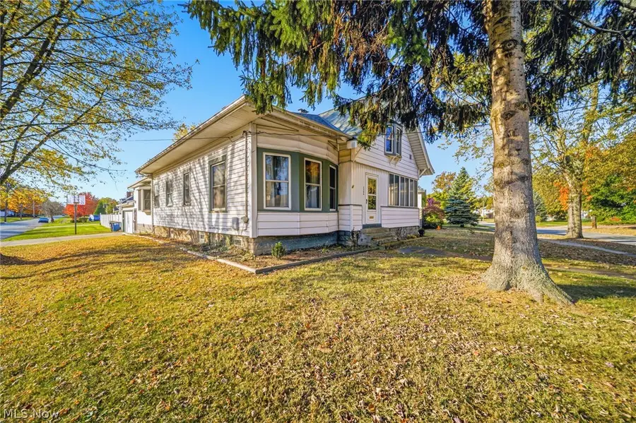 2306 Walnut Boulevard, Ashtabula, OH 44004 - #2