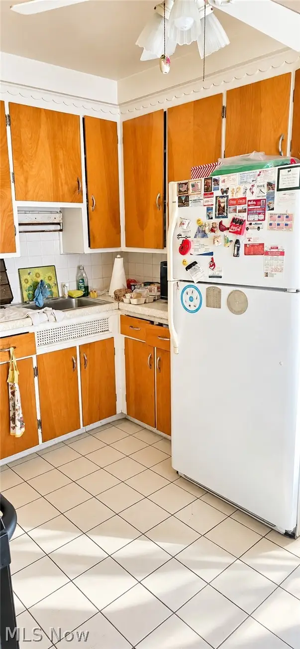 14304 Corridon Avenue, Maple Heights, OH 44137 - #3