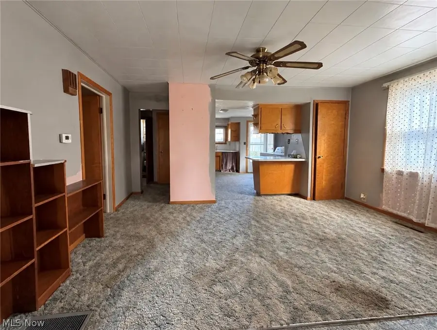 146 W Maryland Avenue, Sebring, OH 44672 - #3