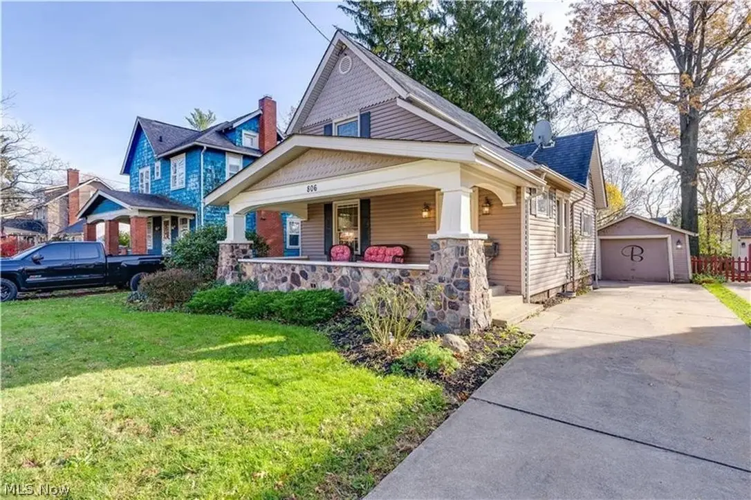806 23rd Nw Street, Canton, OH 44708 - #1