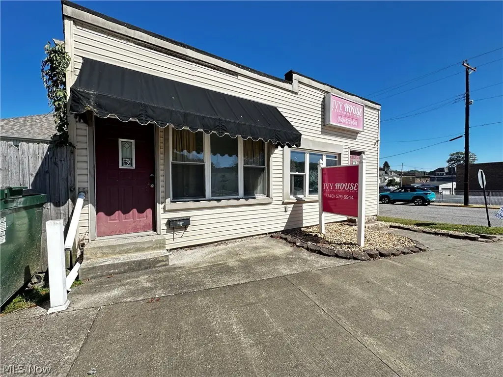 654 S Zane Highway, Martins Ferry, OH 43935 - #1