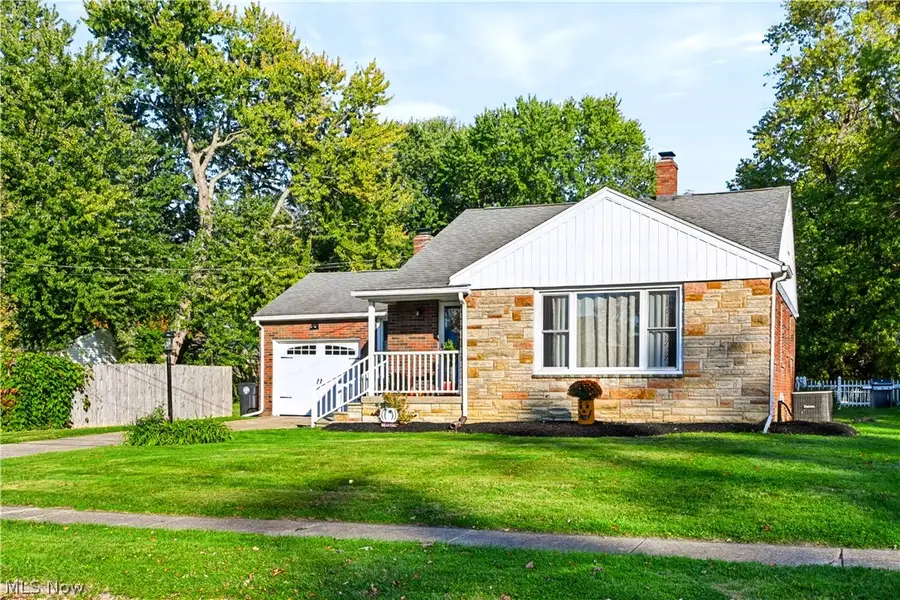 522 Allen Avenue, Ashtabula, OH 44004 - #2