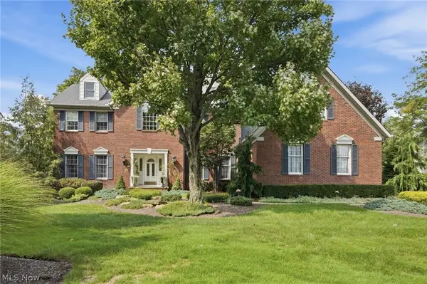 8650 Treetop Trail, Broadview Heights, OH 44147