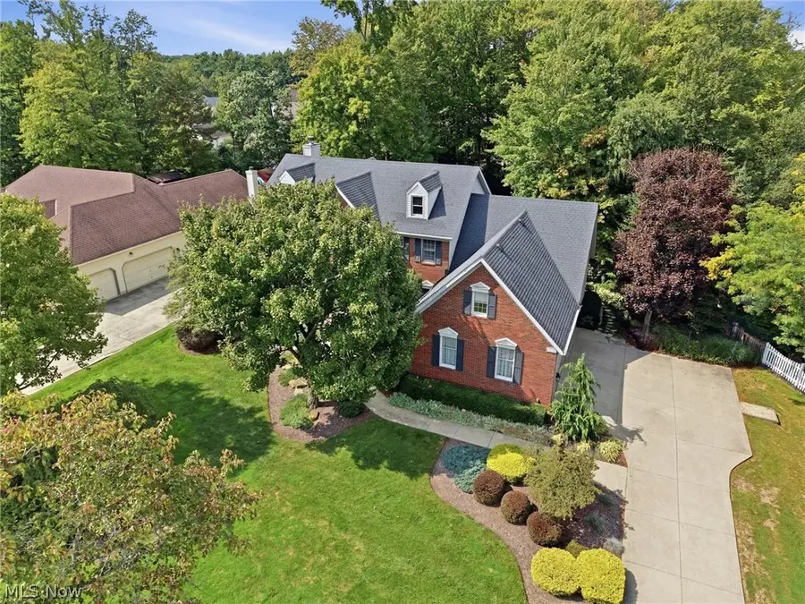 8650 Treetop Trail, Broadview Heights, OH 44147 - #3