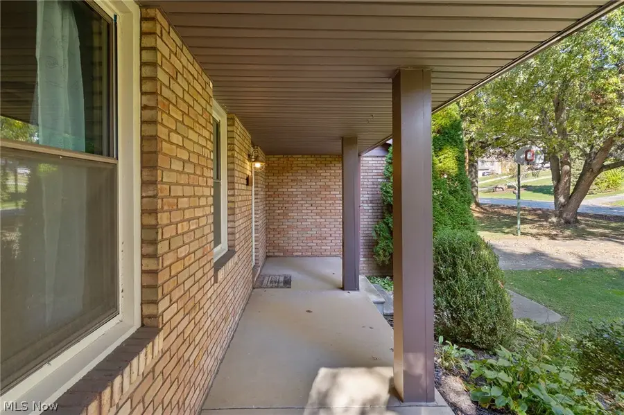 11179 Billingham Nw Avenue, Uniontown, OH 44685 - #3