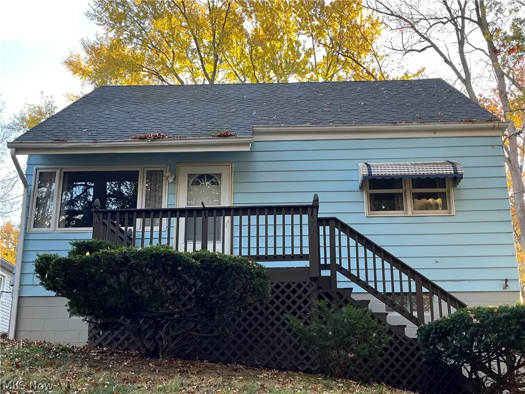 877 Burbank Avenue, Akron, OH 44305 - #1