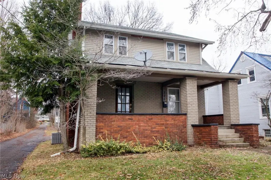 725 22nd Nw Street, Canton, OH 44709 - #2