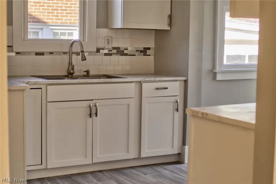 1511 23rd Nw Street, Canton, OH 44709 - #3