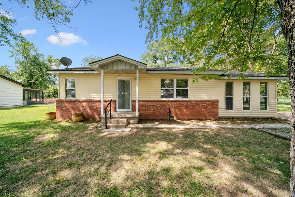 313 S Gray Court, Chouteau, OK 74337 - #1