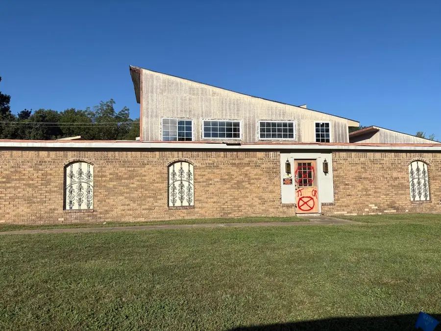 2216 M St Sw Street, Miami, OK 74354 - #2