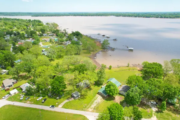 25700 S 608 Road, Grove, OK 74344