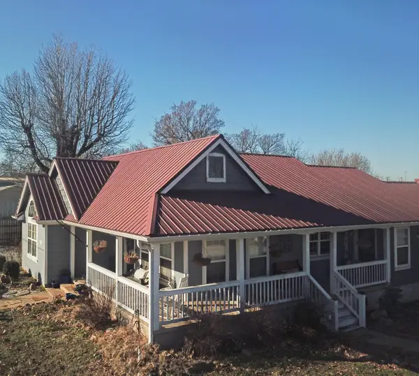 500 S Mill St. Street, Grove, OK 74344